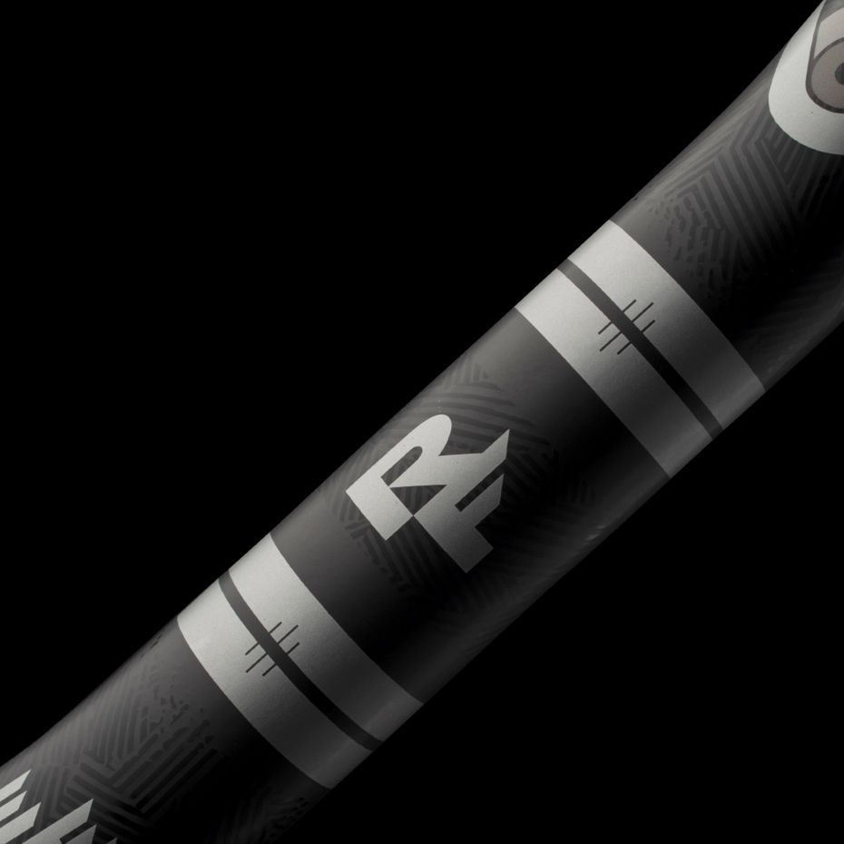 race-face-sixc-35-handlebar-black-20mm-closeup-logo