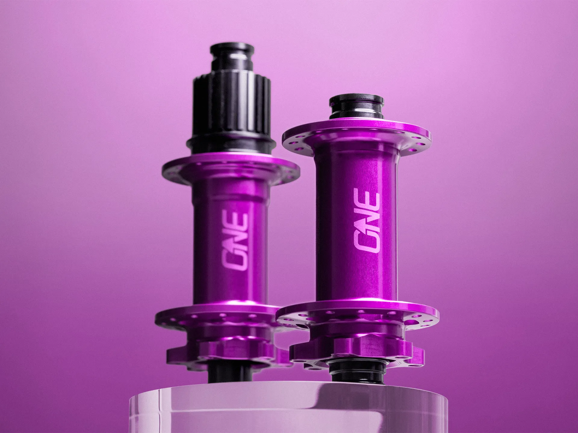 OneUp Hub Front 1