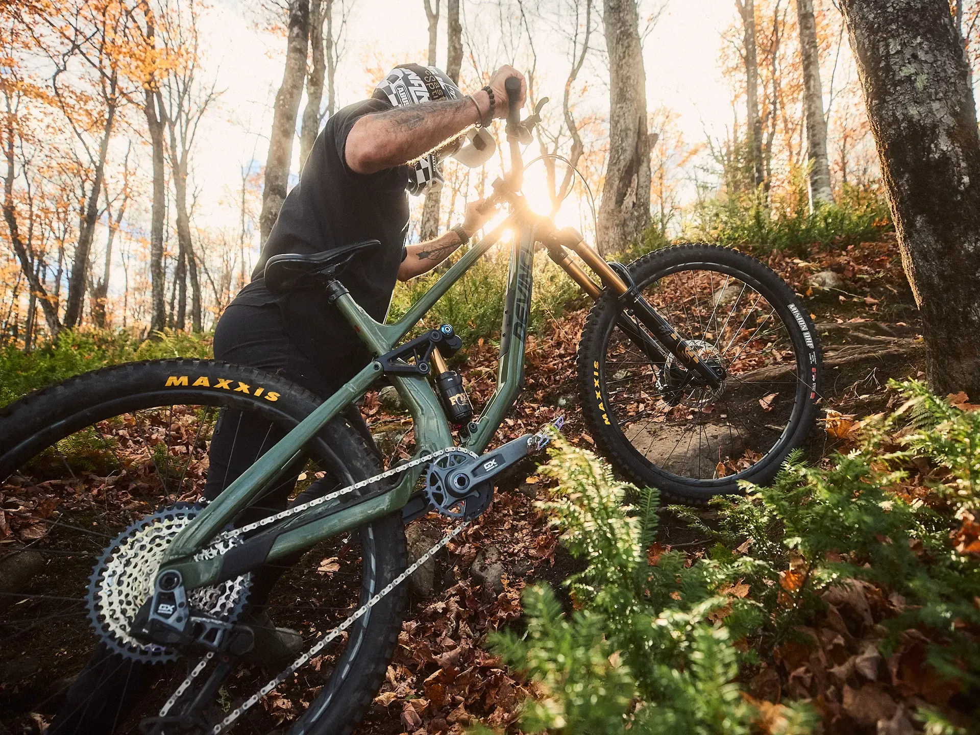 devinci-spartan-alloy-mx-live-5